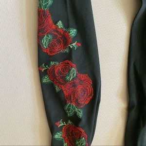 Spiritual Gangster Leggings Size Medium